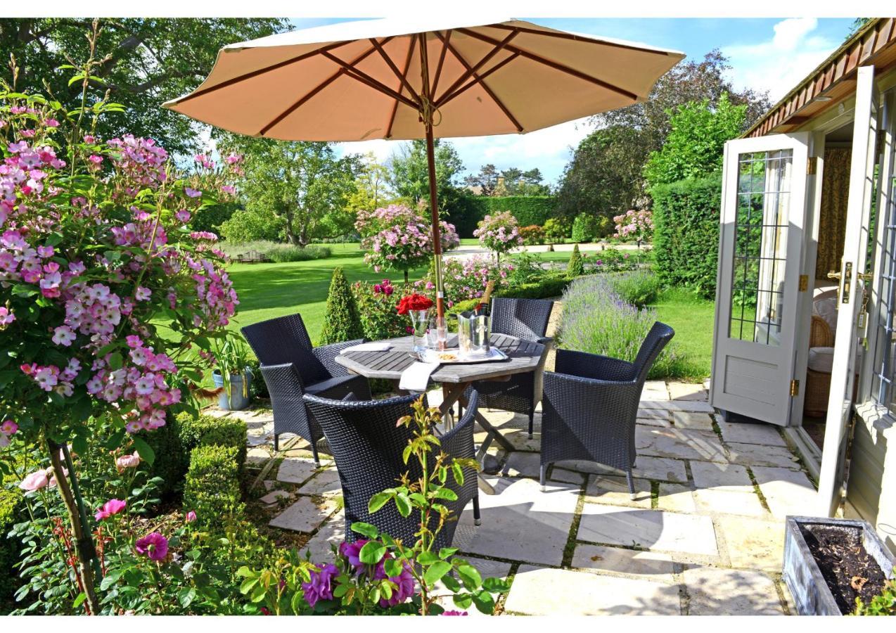 Abbots Grange Manor House (Adults Only) Hotel Broadway  Bagian luar foto